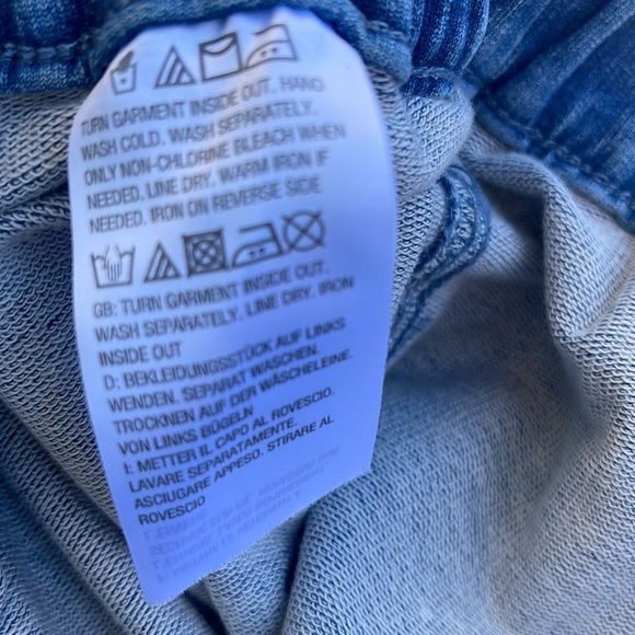 Quacker Factory DreamJeannes Pull-On Slim Leg Pants Pearl Rhinestone Trim SZ MED - Picture 3 of 11